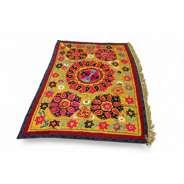 Vintage Hand Embroidered Suzani Wall Hanging, 1920s For Sale - Image 18 of 18