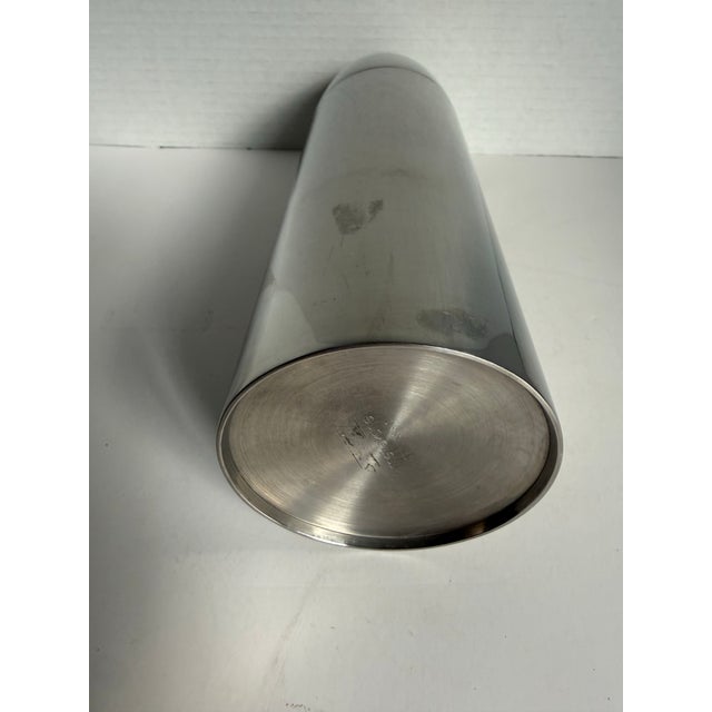 Mid-20th Century Metrokane Stainless Steel Bullet Cocktail Shaker – 4 Piece Barware Set For Sale - Image 10 of 12