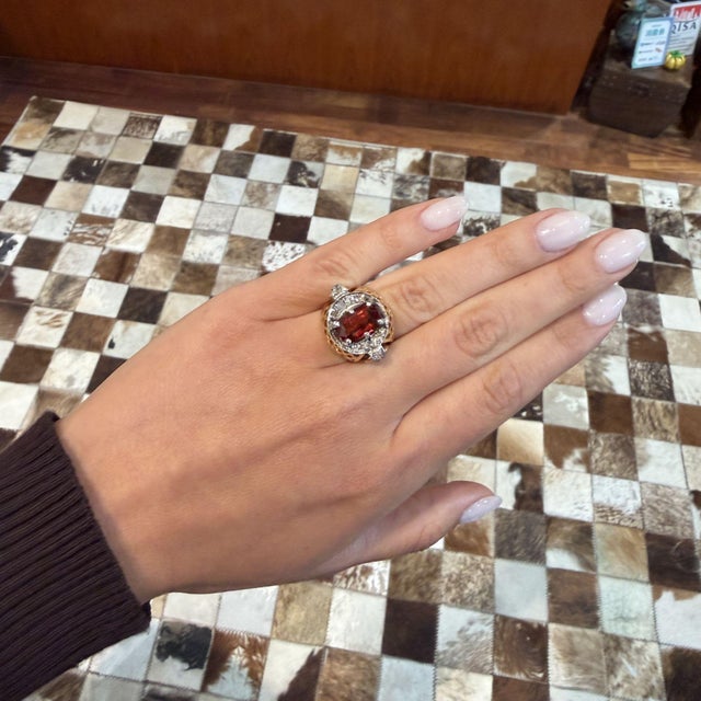 Metal 1960s 4.65 Carat Spessartine Garnet Diamond Lattice Wide Band 18k Two Tone Gold Ring, Size 4.5 For Sale - Image 7 of 11
