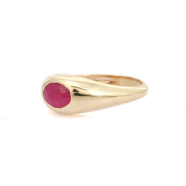Metal Retro Unisex Solid 14k Yellow Gold Oval Ruby Ring Size 5.5 For Sale - Image 7 of 15