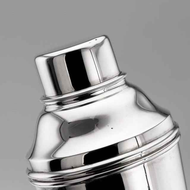 20th Century Art Deco English Silver Cocktail Shaker, Sheffield, 1937 For Sale - Image 12 of 14