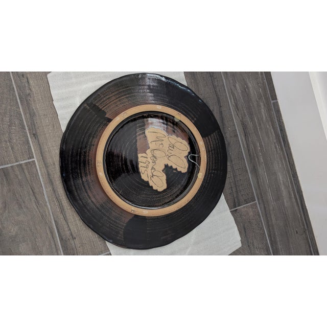 Beautiful David McDonald signed plate 1995 with hanger for wall display
