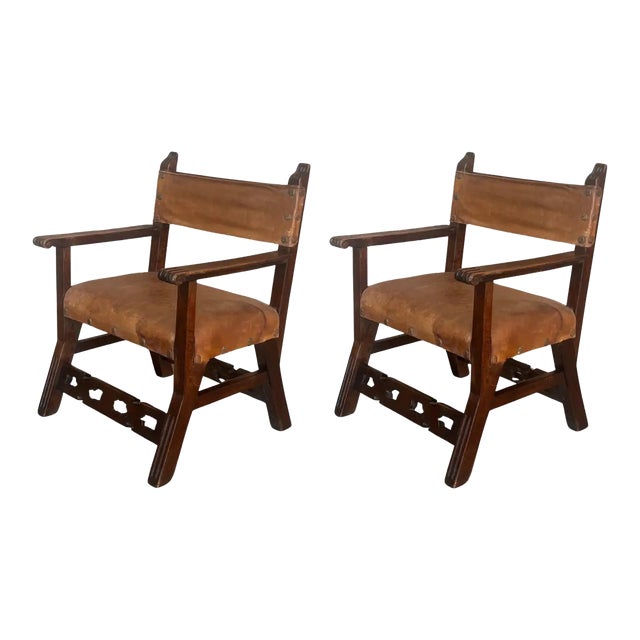 19th Century Spanish Pair of Colonial Carved Armchairs With Leather Seat & Back For Sale