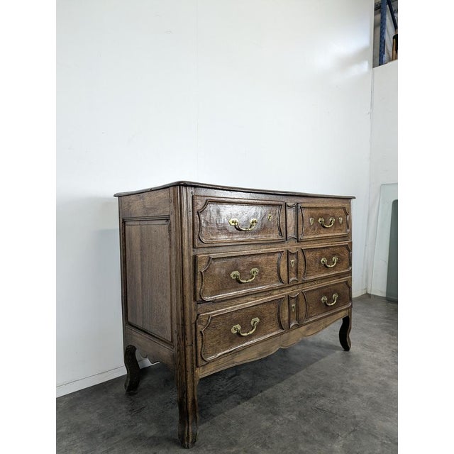 Antique Provincial Oak Chest of Drawers, 1700s, in Very Good conditions.