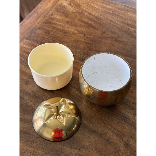 Vintage Apple-Form Lidded Ice Bucket / Decorative Container – Mid-Century Modern Sculptural Decor For Sale - Image 12 of 15
