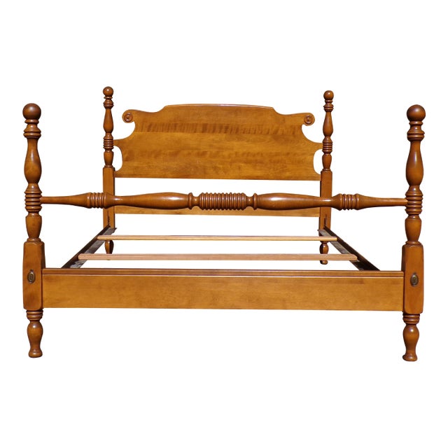 Vintage Ethan Allen Baumritter Solid Maple Full Double Cannonball Poster Bed For Sale