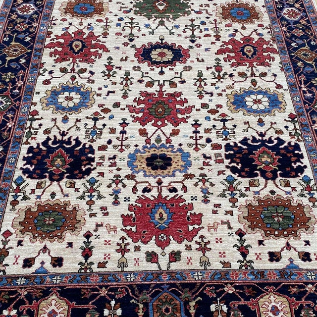 Fine Ivory Persian Serapi Hand-Knotted Wool Rug - 6'1" X 9'1" For Sale - Image 6 of 18