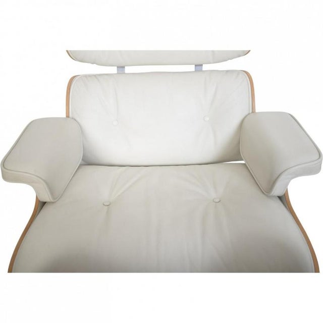 Set of Lounge Chair with Ottoman in White Leather by Charles Eames, 2010s For Sale - Image 4 of 18