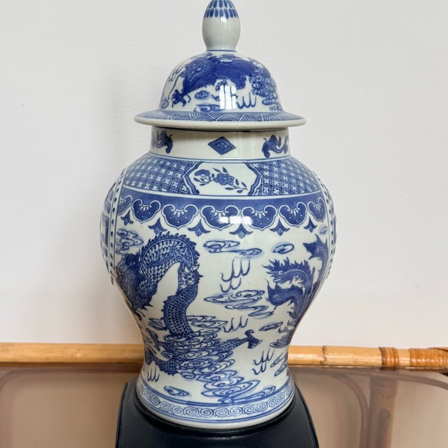 Chinoiserie Vintage Blue & White Chinoiserie Dragon Ginger Jar Table Lamp on Black Stand For Sale - Image 3 of 7