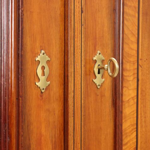 Wood Veneered Wardrobe in Mahogany For Sale - Image 7 of 11