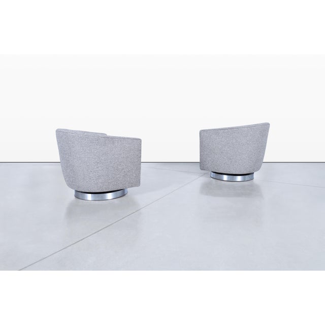 1970s 1970s Vintage Chrome Swivel Lounge Chairs by Milo Baughman for Thayer Coggin - Set of 2 For Sale - Image 5 of 12
