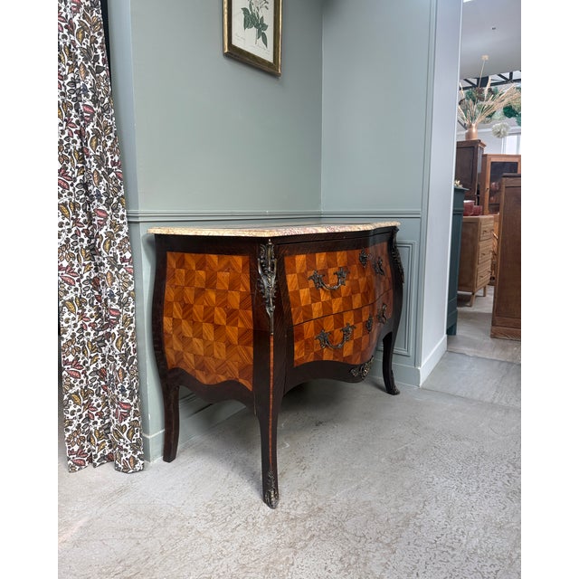 Wood Louis XV Commode in Brass and Wood For Sale - Image 7 of 15