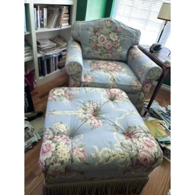 Hollywood Regency Ralph Lauren - Floral Chintz Armchair and Ottoman Set in Evelyn Fabric Style For Sale - Image 3 of 8