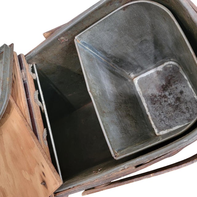 Antique Wooden Picnic Refrigerator Basket Hawkeye Style With Tin Inserts For Sale - Image 4 of 9