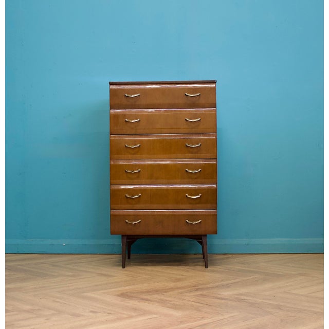 Mid-Century Modern Walnut Chest of Drawers from Meredew, 1960s For Sale - Image 4 of 10
