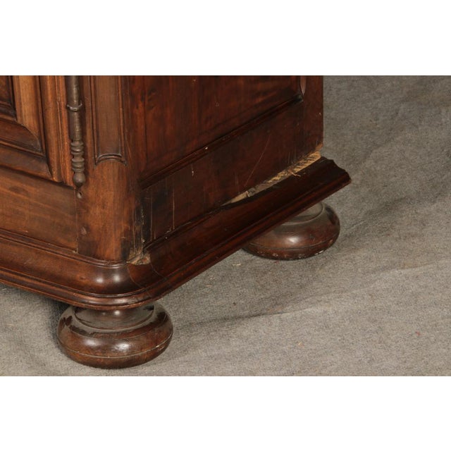 Antique Baroque Cabinet in Walnut, 1880 For Sale - Image 15 of 18