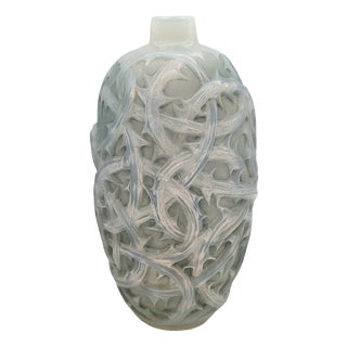 Opalescent Glass Ronces Cased Model 946 Vase from René Lalique, 1921 For Sale