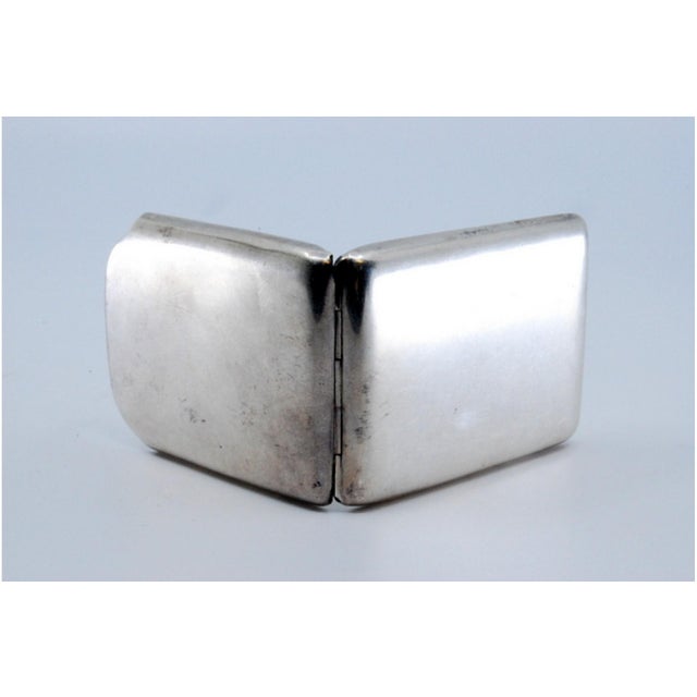 Plain Silver Matchbook with Gold Interior and Hinged Lid For Sale - Image 5 of 11