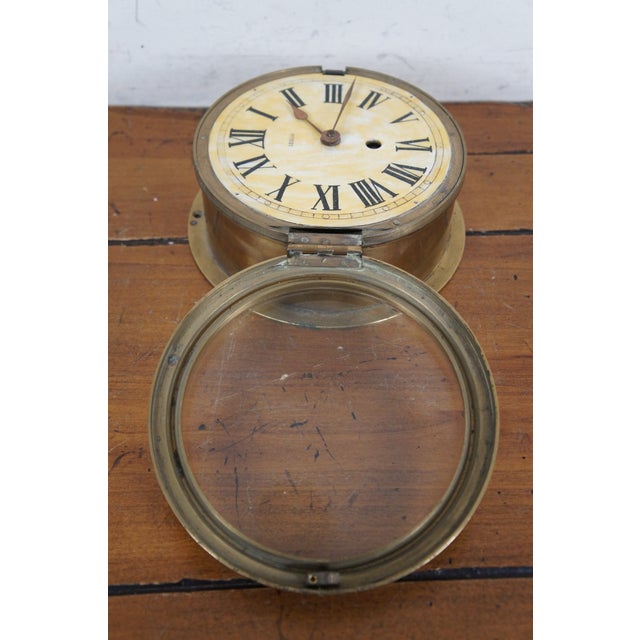 Mid-Century French Degon Rouen Brass Nautical Maritime Ship Bulkhead Clock For Sale - Image 4 of 12