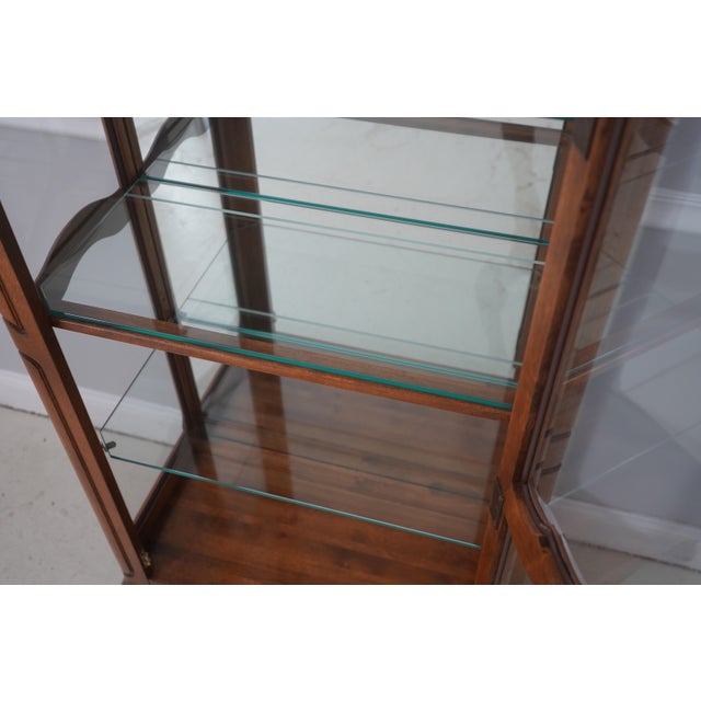 1990s Ethan Allen Country French Curio Cabinet For Sale - Image 5 of 18