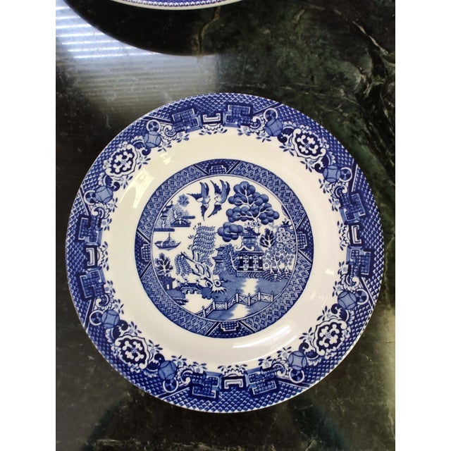 Chinoiserie 1960s Churchill Blue Willow Wood & Sons Wood Ware China- Set of 8 For Sale - Image 3 of 8