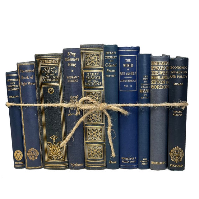 Take your design to a new level with the Vintage Navy ColorPak from Booth & Williams. One linear foot of authentic modern...