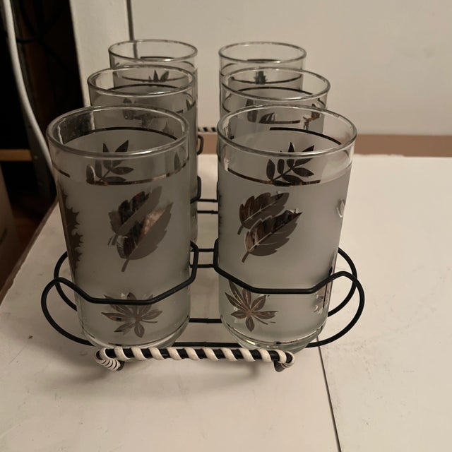 Silver 1970s Libbey Silver Foil Etched Leaf Design Mid Century Modern Glasses With Carrier- 7 Pieces For Sale - Image 8 of 9
