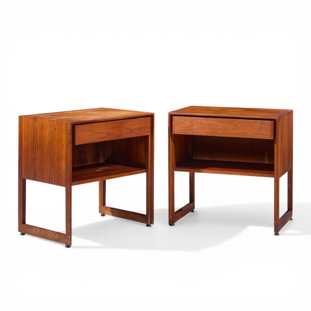 Jens Risom Mid Century Nightstands - Pair Each nightstand measures: 24 wide x 16 deep x 24.5 inches high Good Vintage...