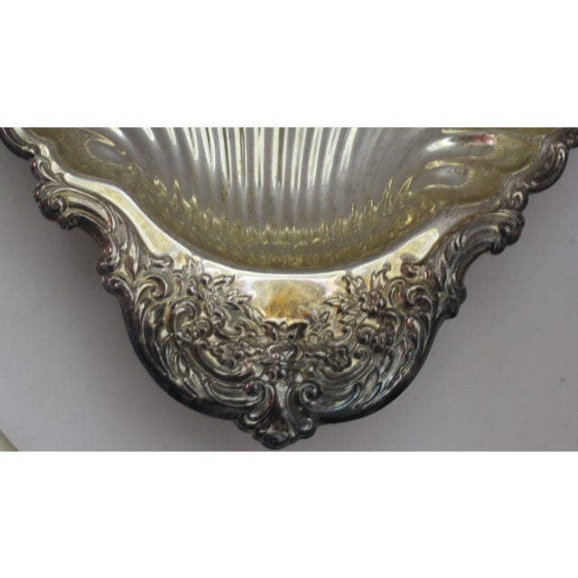 This exceptionally large 14" x 11.5" vintage silver-plated scallop shell dish makes an ultimate luxury food server with...