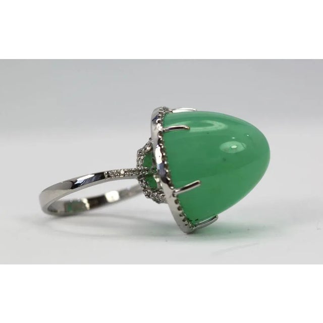 Chrysoprase Bullet Ring With Diamond Surround Size 6.5 For Sale - Image 4 of 10