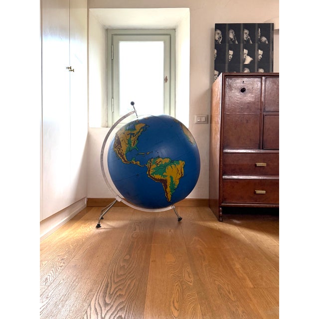 Schul Knickmann, Floor Inflatable Physical Globe on Tripod Stand, Hamburg Germany 1950s For Sale - Image 9 of 11