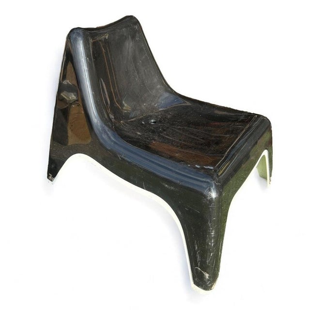Contemporary Sculptural Black and White Garden Lounge Chairs from Ikea, Set of 2 For Sale - Image 3 of 8