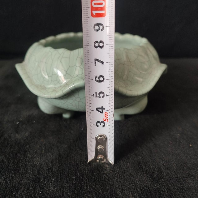 Chinese Ceramic Pot,Guan Ware Crackle Glaze Celadon Porcelain Bowl For Sale - Image 9 of 10