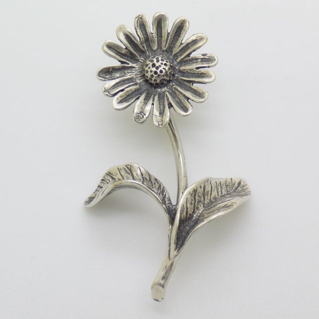 Vintage Italian Handmade Genuine Silver Daisy Flower Dollhouse Figurine, 1970s For Sale - Image 4 of 13