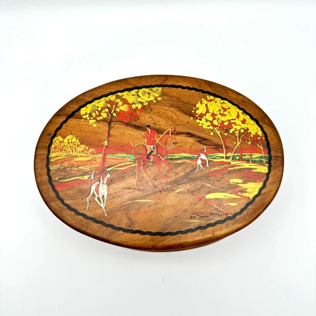 This is an exquisite wooden box that features a hand-painted hunt scene, and has an English country style that adds to its...