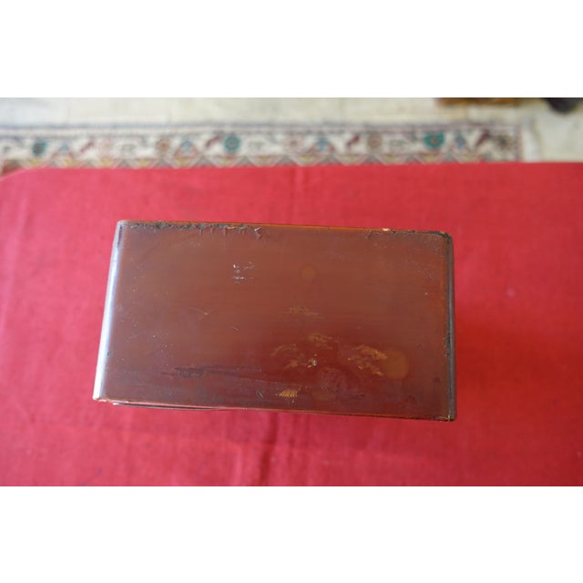 Japanese Jewelry Box in Wood, in Very Good conditions. Designed before 1890