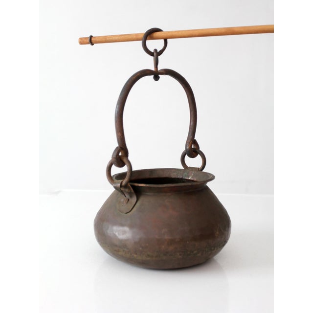 Metal Antique Hand Hammered Copper Hearth Pot With Iron Swing Handle For Sale - Image 7 of 14