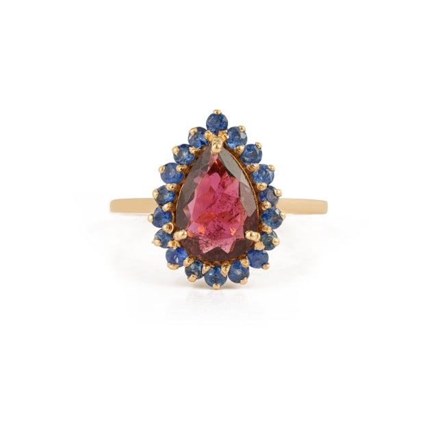VR Jewels Retro Style 18k Yellow Gold 1.77ct Rubelite & Blue Sapphire Halo Ring Size 6 For Sale - Image 4 of 17