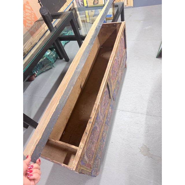 Early 20th Century Hand-Painted Folk Art Wooden Storage Chest With Original Patina For Sale - Image 4 of 4