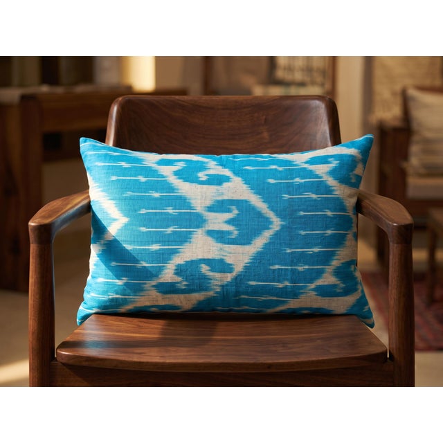 Textile 1990s Handmade Silk Ikat Lumbar Cushion Cover For Sale - Image 7 of 9