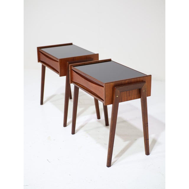 Arne Vodder Vintage Danish Bedside Tables in Teak and Black Glass by Arne Vodder for Ølholm Møbelfabrik, 1960s, Set of 2 For Sale - Image 4 of 13