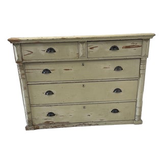 Vintage Chest of Drawers in Pine For Sale
