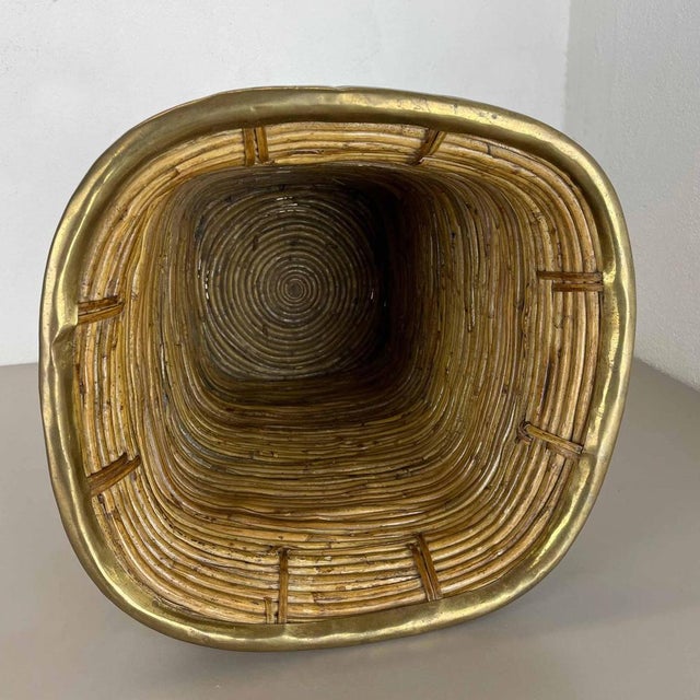 Bauhaus Rattan and Brass Umbrella Stand in the style of Aubock, France, 1960s For Sale - Image 16 of 18