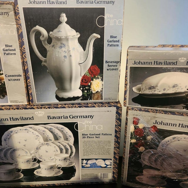 Haviland & Co. 1970s New Old Stock Johann Haviland Blue Garland Master Dinnerware Set - Service for 8 With Rare Hostess Pieces, Factory Sealed Boxes- 63 Pieces For Sale - Image 4 of 9