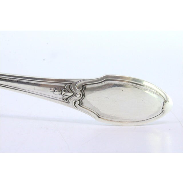 Silver Ice Cream Scoop with Smooth Shell and Crimped Handle Reliefs For Sale - Image 5 of 6