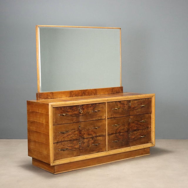 Vintage Chest of Drawers in Burl Walnut and Brass, Italy, 1940s For Sale - Image 11 of 11