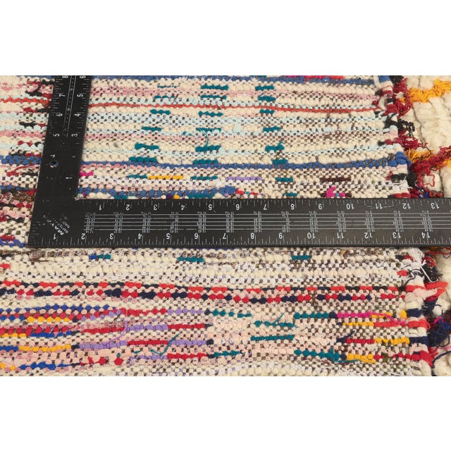 Textile Vintage Azilal Boucherouite Moroccan Rug, 05'04 X 09'00 For Sale - Image 7 of 10