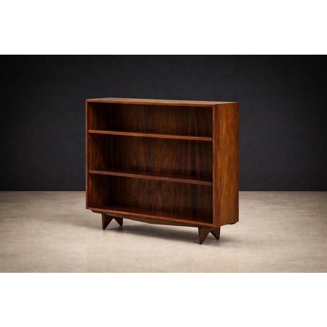 Martin Eisler & Carlo Hauner Bookshelf in Caviúna wood, Forma S.A., Brazilian Modern, circa 1950 For Sale - Image 11 of 11