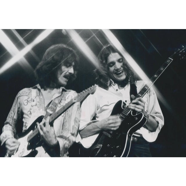 Henry Grossman, George Harrison, Robin Ford, Black and White Photograph, 20,6 X 25,4 Cm 1970 For Sale - Image 4 of 4