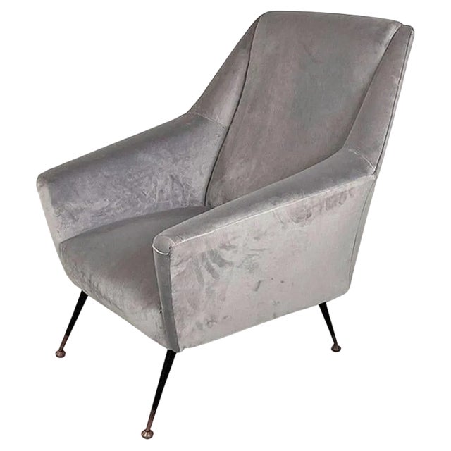 Italian Modern Armchair in Light Gray Velvet with Black Metal Legs, 1960s For Sale